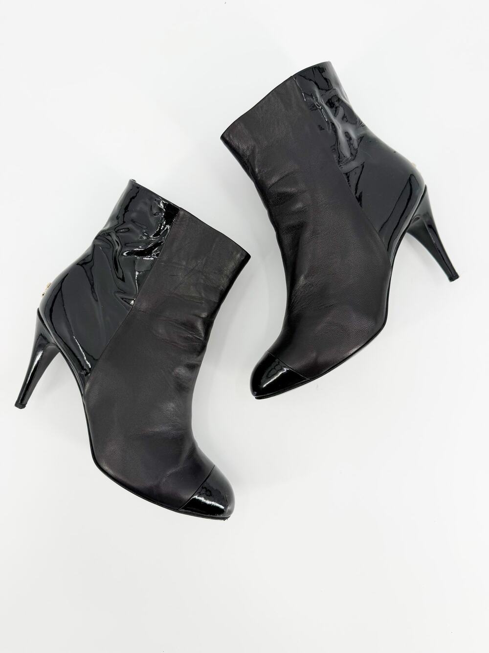 Chanel Black Patent Leather CC Logo Stiletto Ankle Boots Booties Size 40.5 EU 10